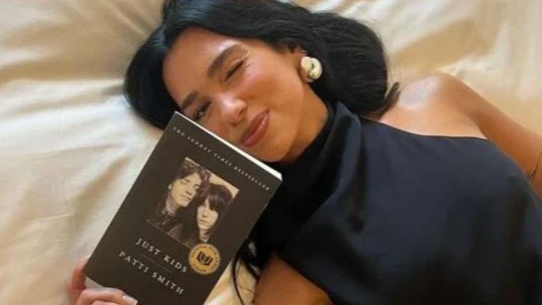 Si e largon Dua Lipa vëmendjen nga telefoni dhe rrjetet sociale, këngëtarja shqiptare zbulon pasionin që i merr gjithë kohën, sekreti janë librat