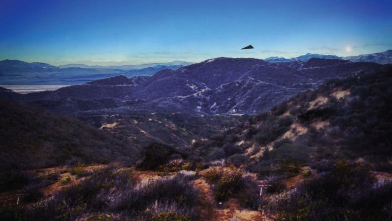 Mister i ri në dosjet e UFO-ve, trekëndësha të zinj në perëndim të SHBA-ve! Raporti: Dukej si dron, fluturonte me shpejtësi 2.900 km/orë