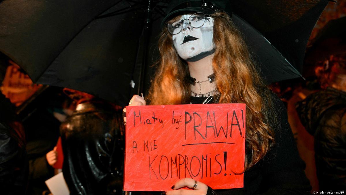 Mijëra në Poloni protestojnë për të drejtat e abortit