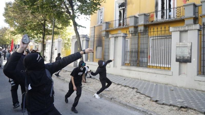 Protestat e dhunshme, sot caktohen masat për 58 të arrestuar