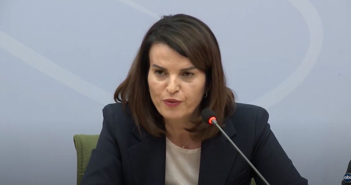 Dhuna e verbër nga ekranet dhe inatet politike, Koçiu: Koha e shkatërrimtarëve po mbaron