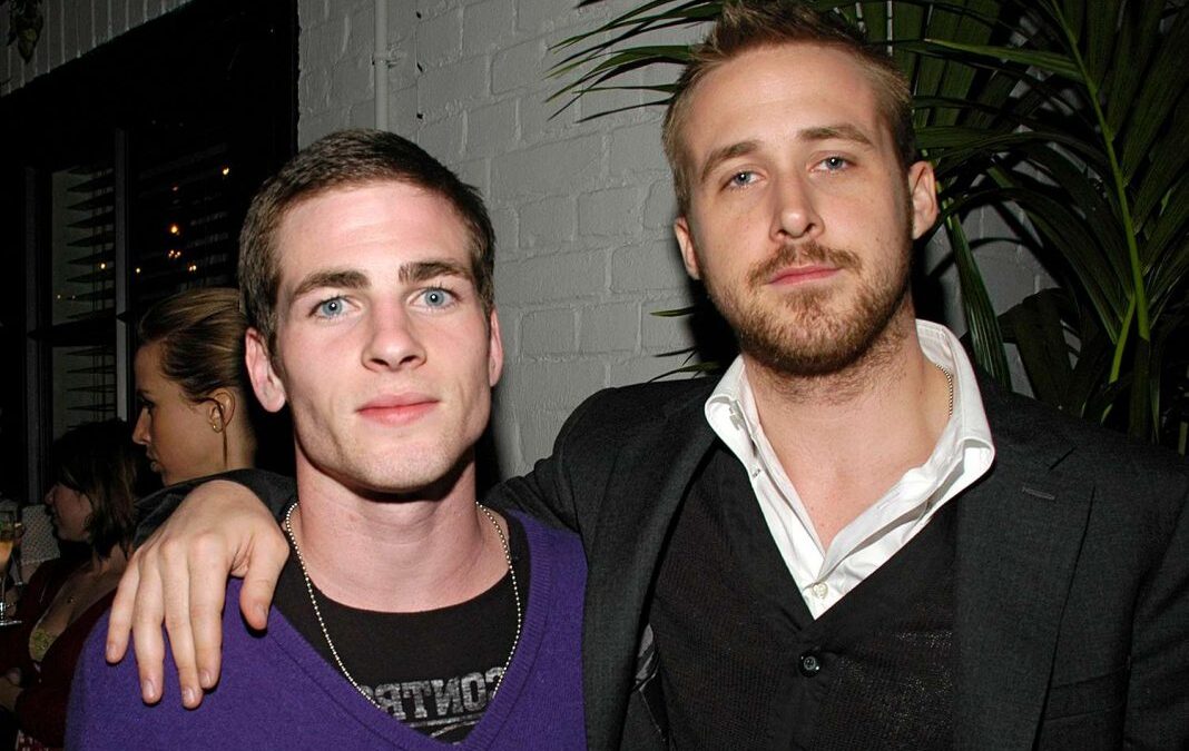 Ryan Gosling rikthehet pas 17 vitesh me grupin e tij të rock-ut alternativ
