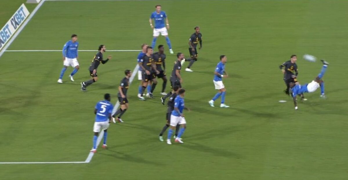 Napoli-Roma, supergol me rroveshatë vendos pjesën e parë