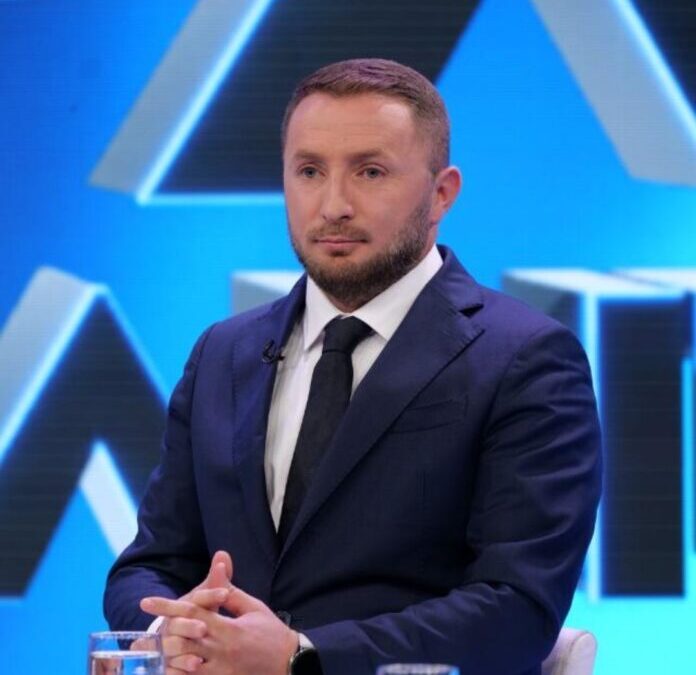 Themeli nuk lejohet të protestojë kundër ndërtesës së re