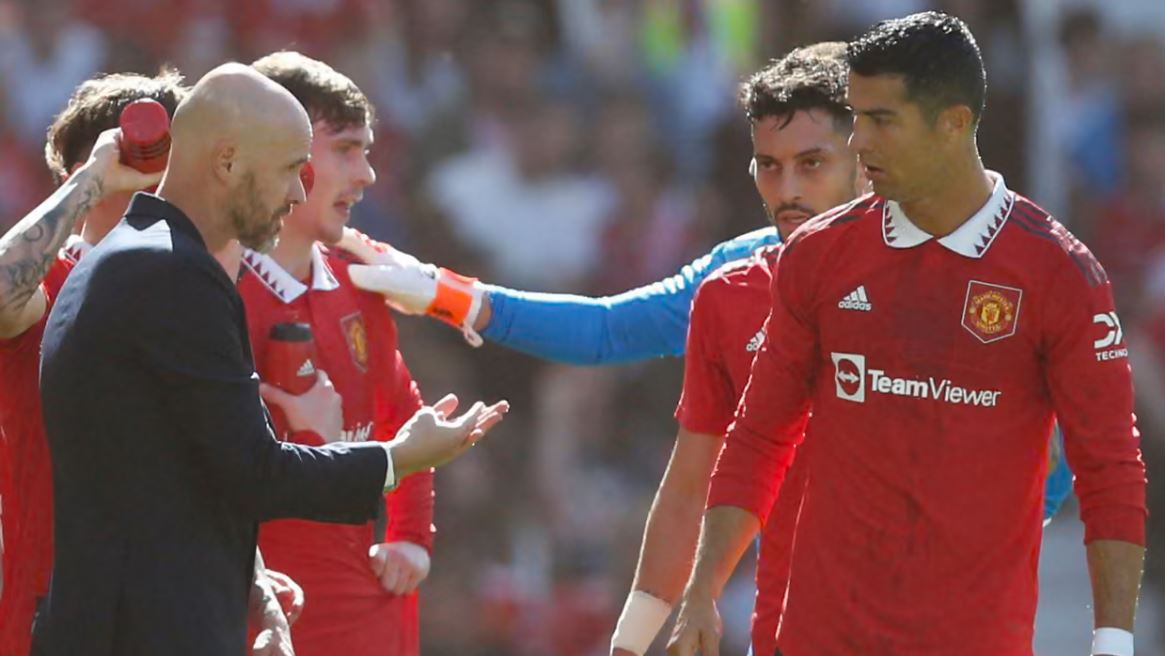 Ten Hag kritikon ashpër Ronaldon për mungesë angazhimi në fushë