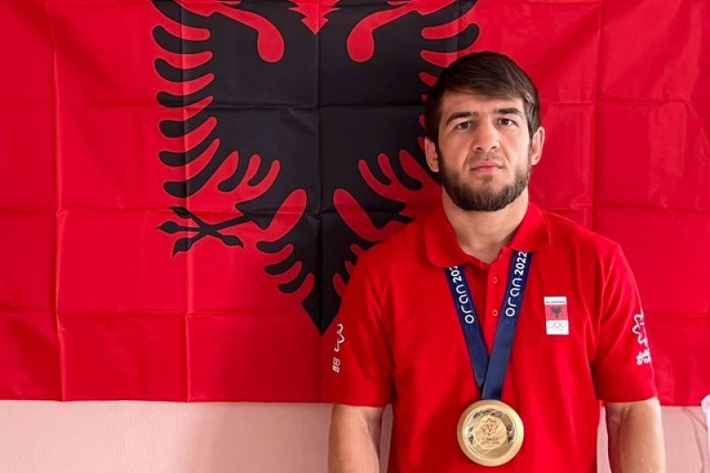 Abakarov mbetet pa medalje në Botëror, humb bronzin në sekondat e fundit