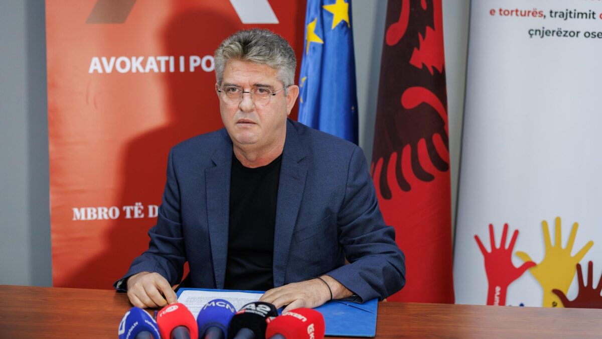 Avokati i Popullit ngre alarmin për trajtimin e protestuesve të ndaluar nga policia