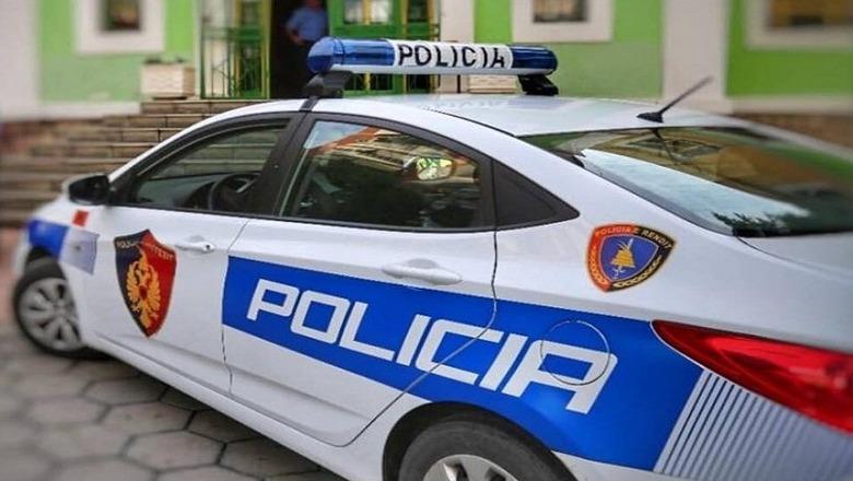 Aksident në bypass-in e Fierit, makina përmbyset dhe dy persona plagosen