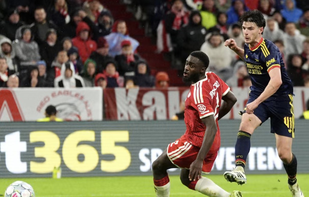 Paqe mes Bayernit dhe Arsenalit, Interi fiton me vuajtje, Reali bën detyrën