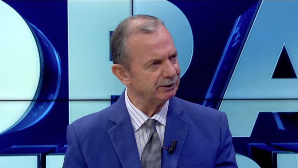 Artur Nura akuzon Berishën për privatizim të protestës