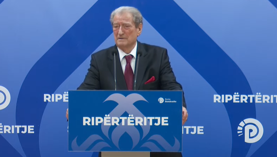 Berisha: Rama dështoi të përçajë protestën, studentët nuk i besojnë përmirësimit