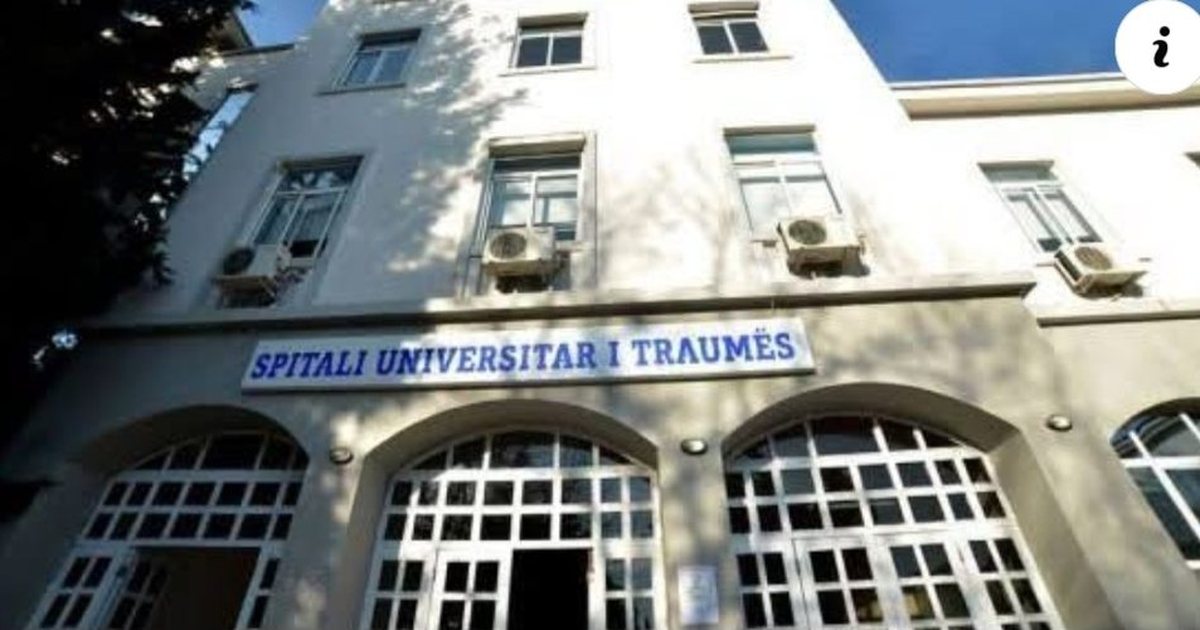 I rëndë në Tiranë, pacienti bie nga kati i tretë i spitalit dhe humb jetën