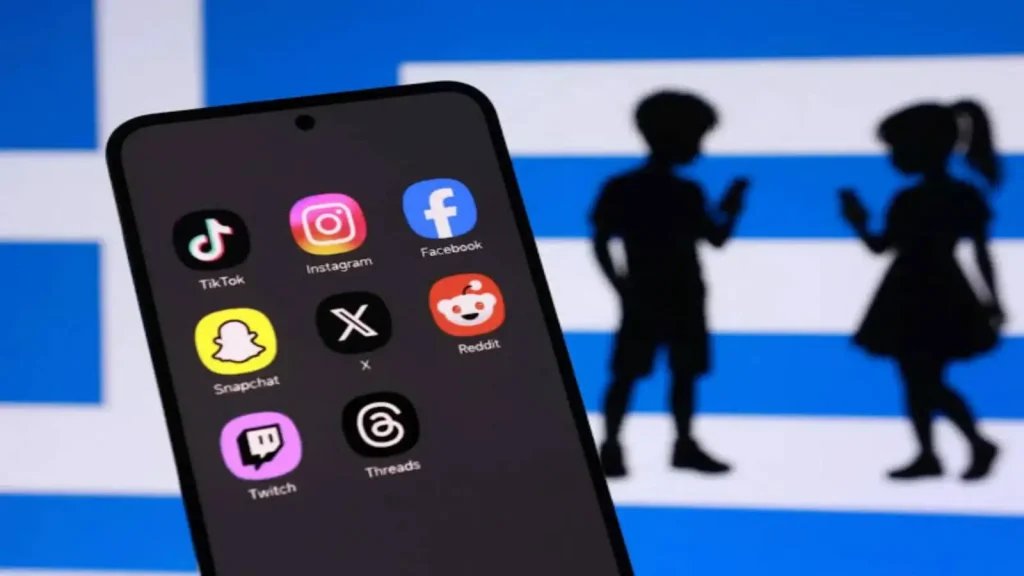 Greqia ndalon rrjetet sociale për fëmijët nën 15 vjeç nga 2027