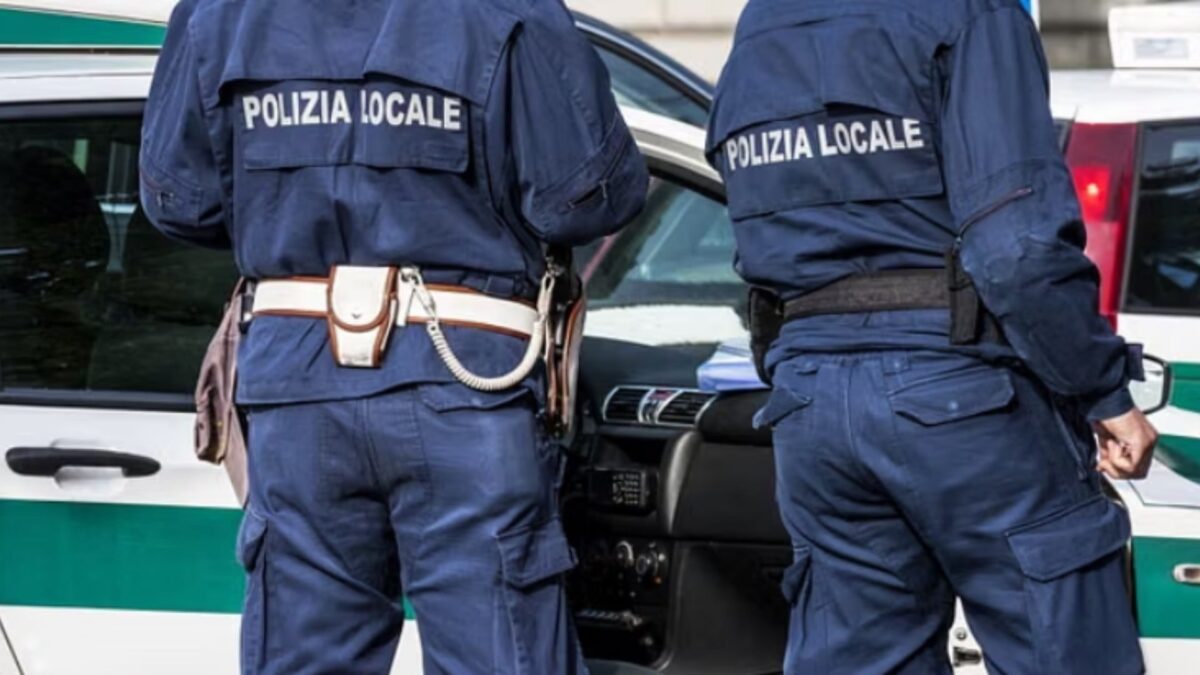 Kush vjedh do t’i vrasim gjithë familjen, mesazhet tronditëse në dyqanin italian