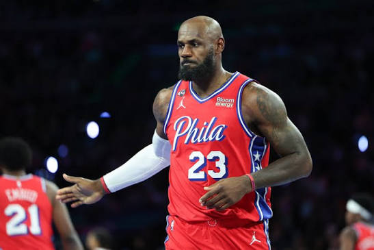 LeBron James shkëlqen sërish në fitoren e ekipit të tij në NBA