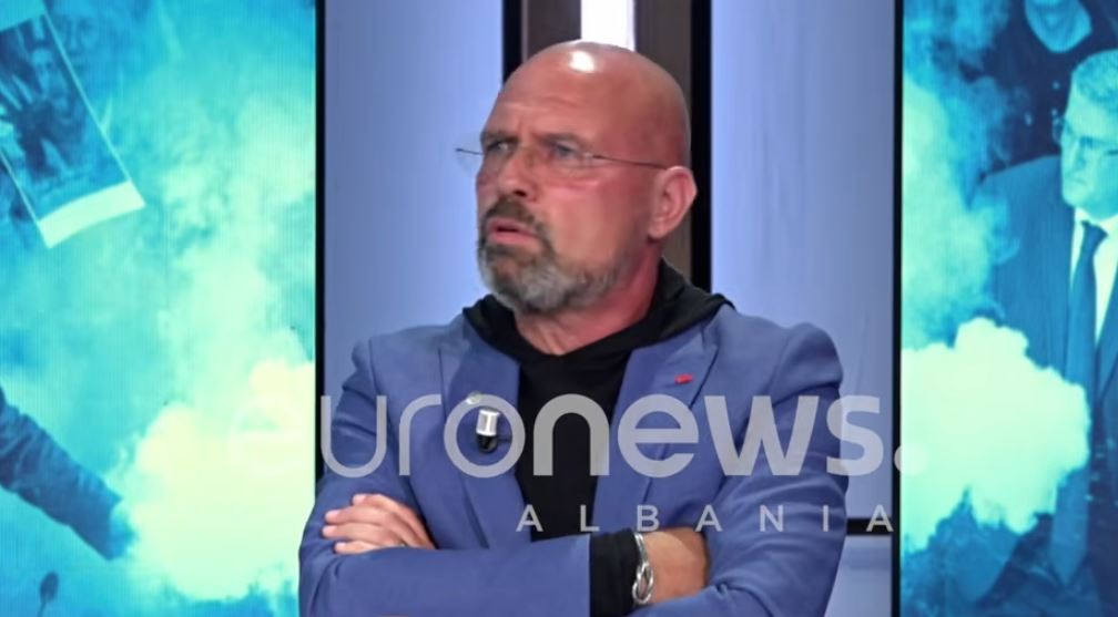 Manjani kërkon mbrojtje nga qeveria për guvernatorin, jo nga drejtësia