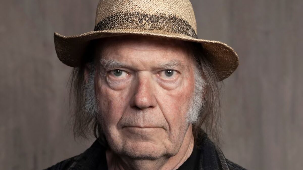 Neil Young padit sërish Trumpin për këngën në tubime