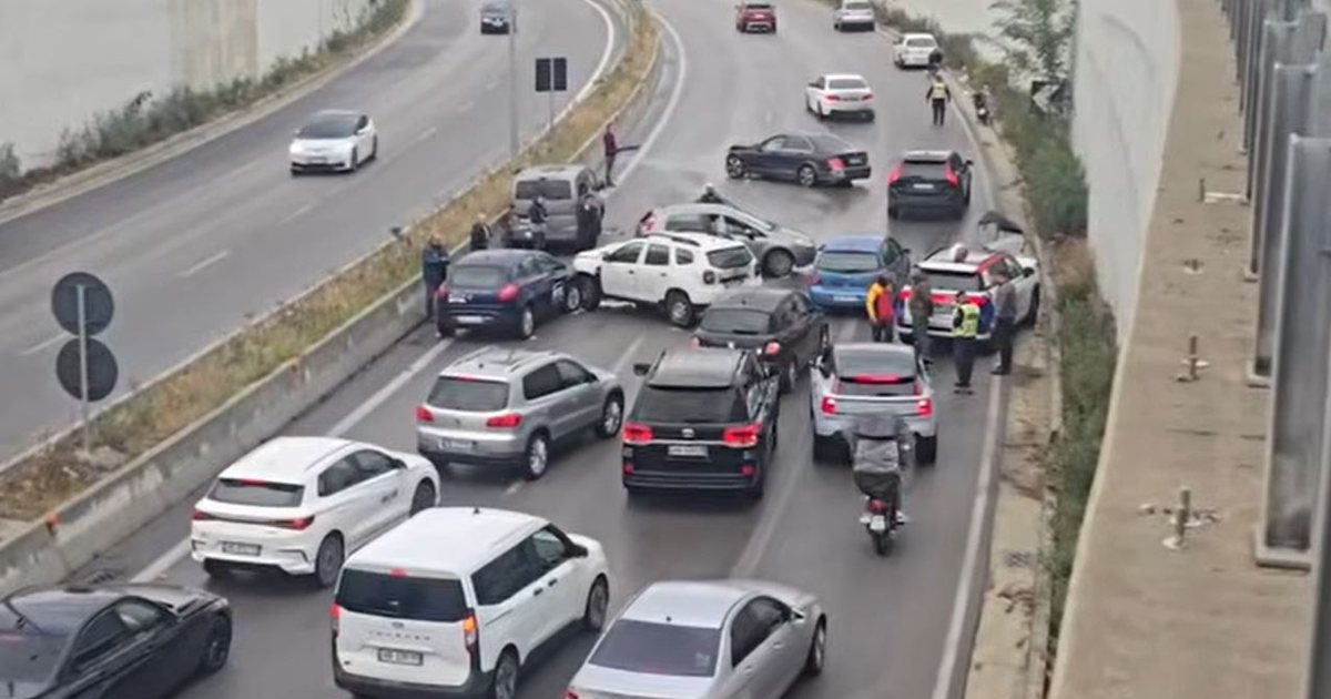 Përplasje zinxhir me disa automjete në Unazën e Madhe pranë Freskut