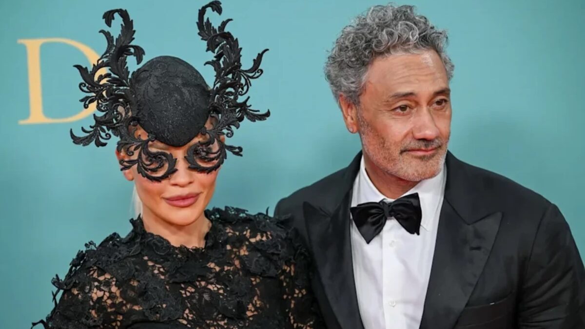 Taika Waititi zbulon sekretin e martesës së suksesshme me Rita Orën: Duhet të investosh