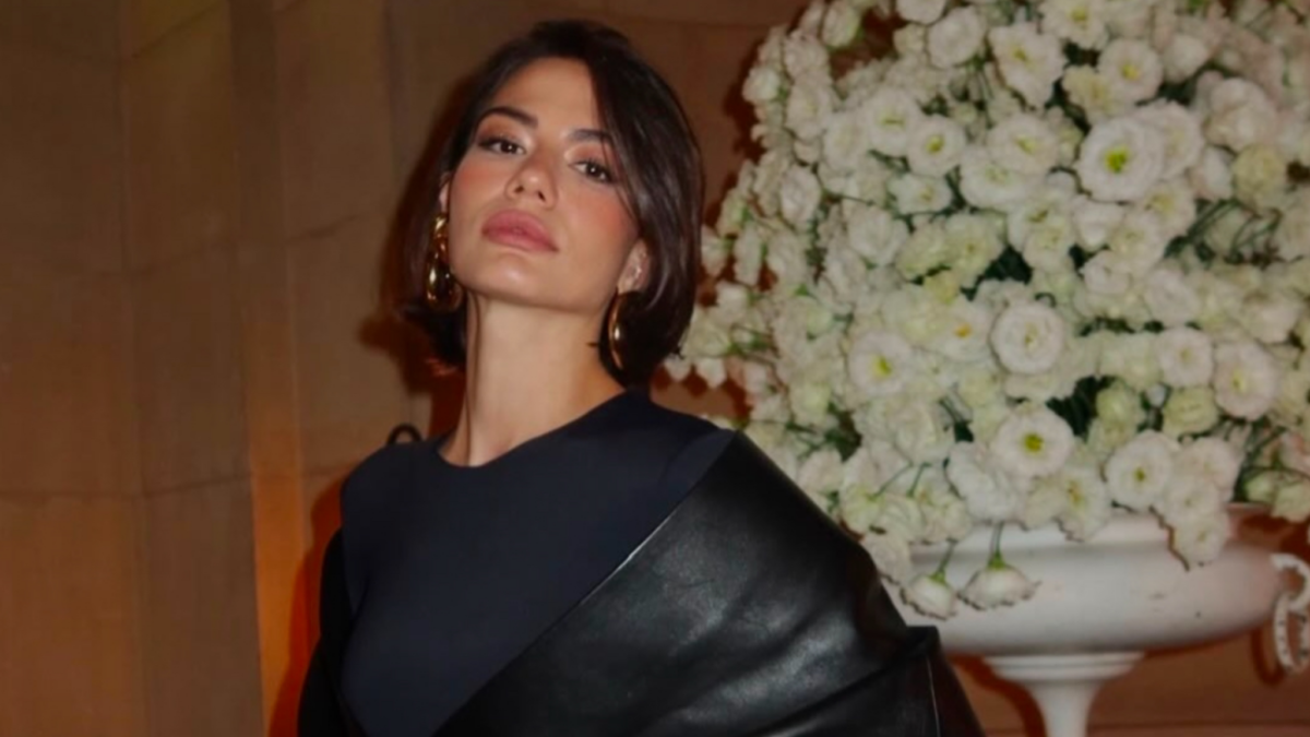 Demet Özdemir surprizon me pamjen e saj të re