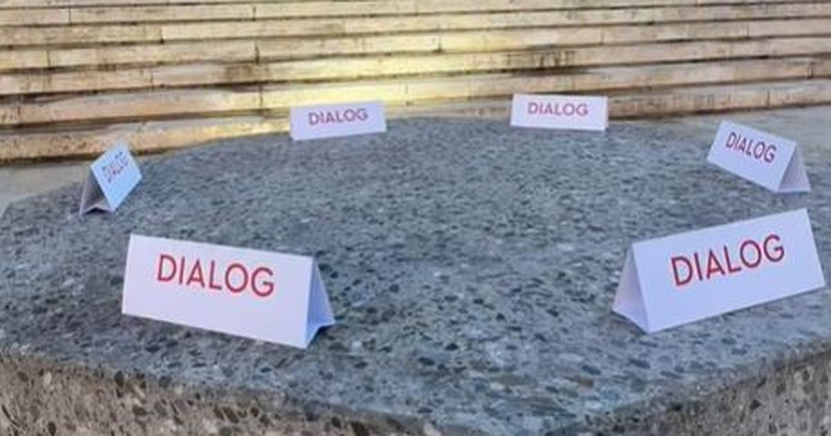 Rama fton sërish studentët për dialog në një tryezë guri