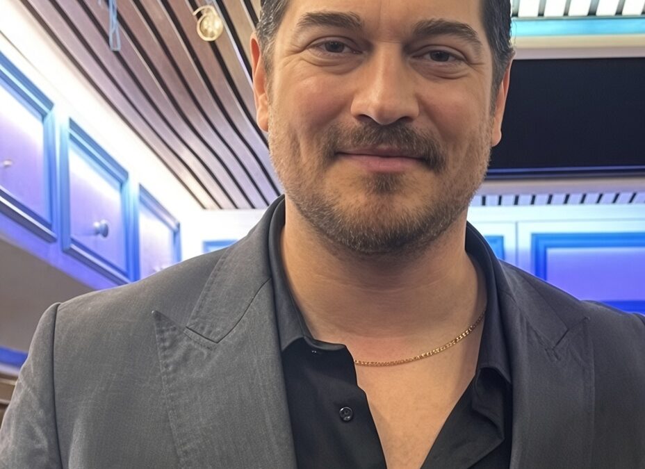 Kush do të jetë partnerja e Çagatay Ulusoy në Esref Tek?