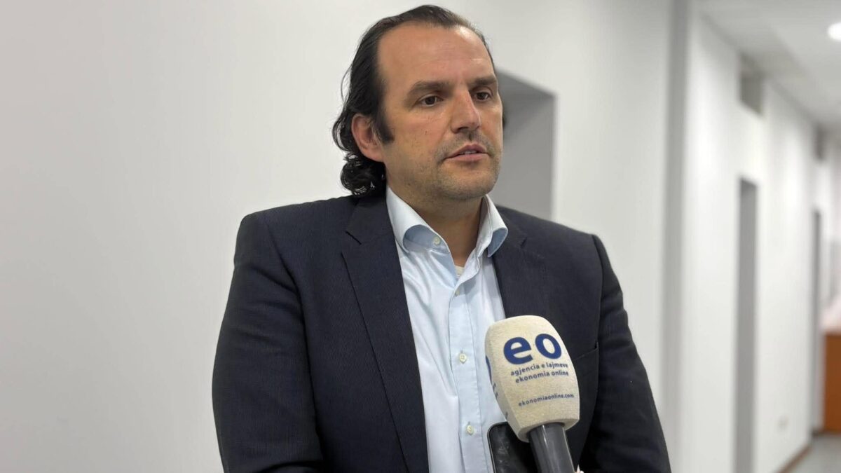 Rugova: Abdixhiku e ka të vështirë të udhëheqë LDK-në pas trashëgimisë së babait