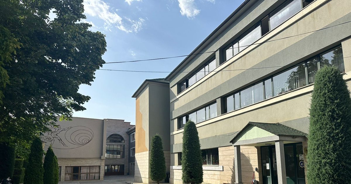 Studentët në Korçë vijojnë bojkotin e mësimit