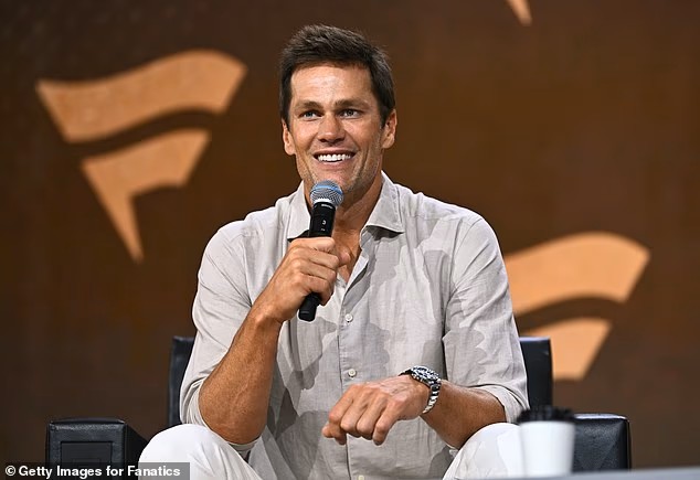 Tom Brady dhe Candice Swanepoel në qendër të një përçarjeje mes modelesh