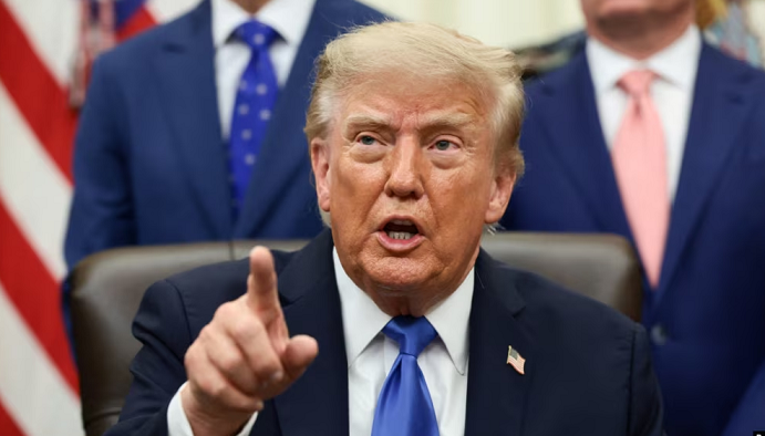 Trump voton herët në Florida për zgjedhjet e mesmandatit